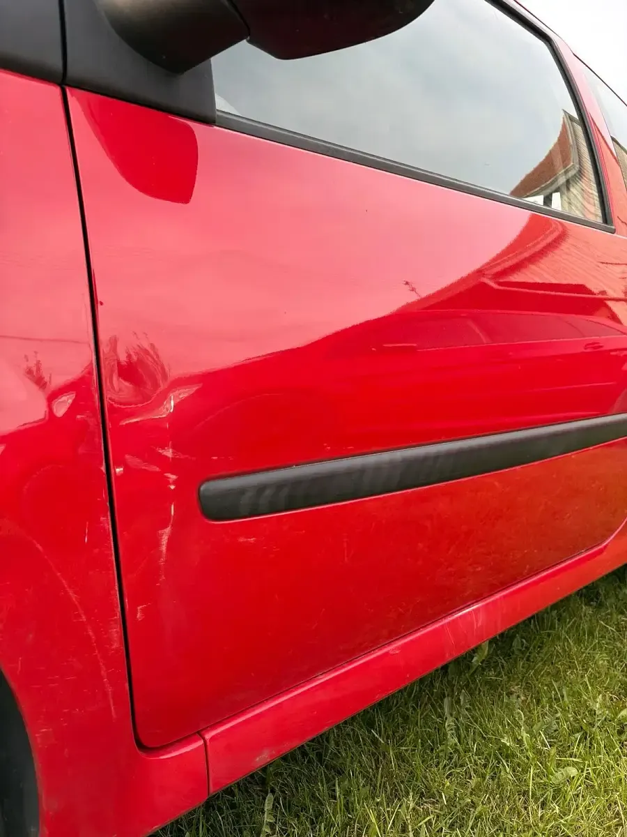 Gebraucht Renault Twingo 59 PS (43 kW) 2010 Rot Kleinwagen