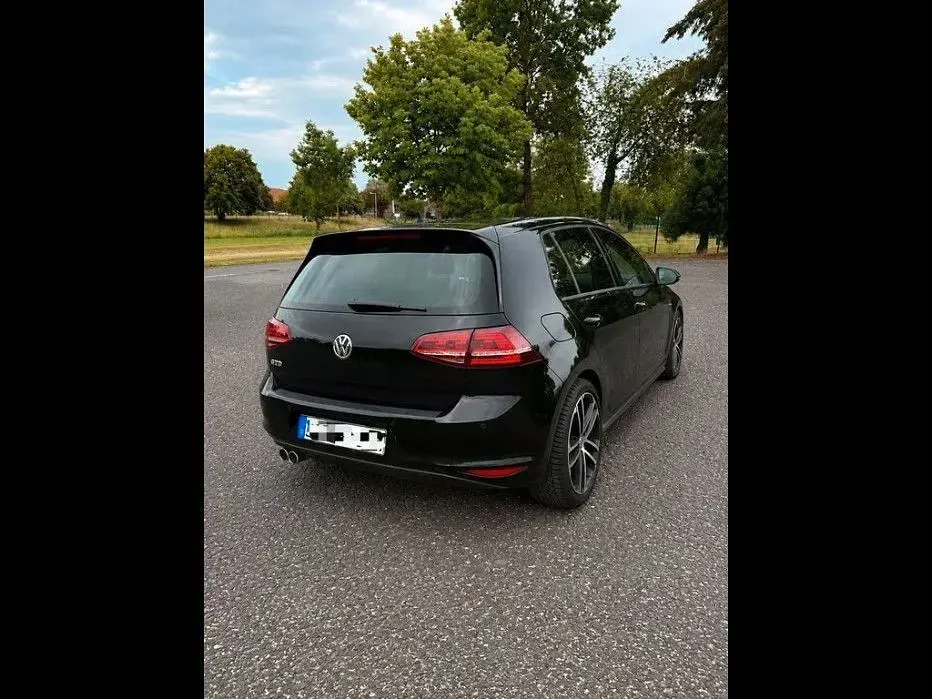 Gebraucht VW Golf VII Sound 184 PS (135 kW) 2016 Schwarz Limousine