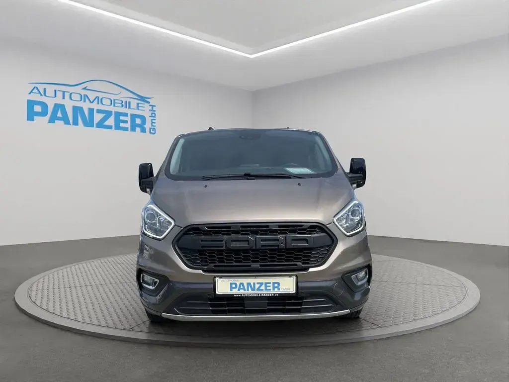 Second-hand Ford Transit Custom Trend 170 CP (125 kW) 2023 Argintiu Monovolum