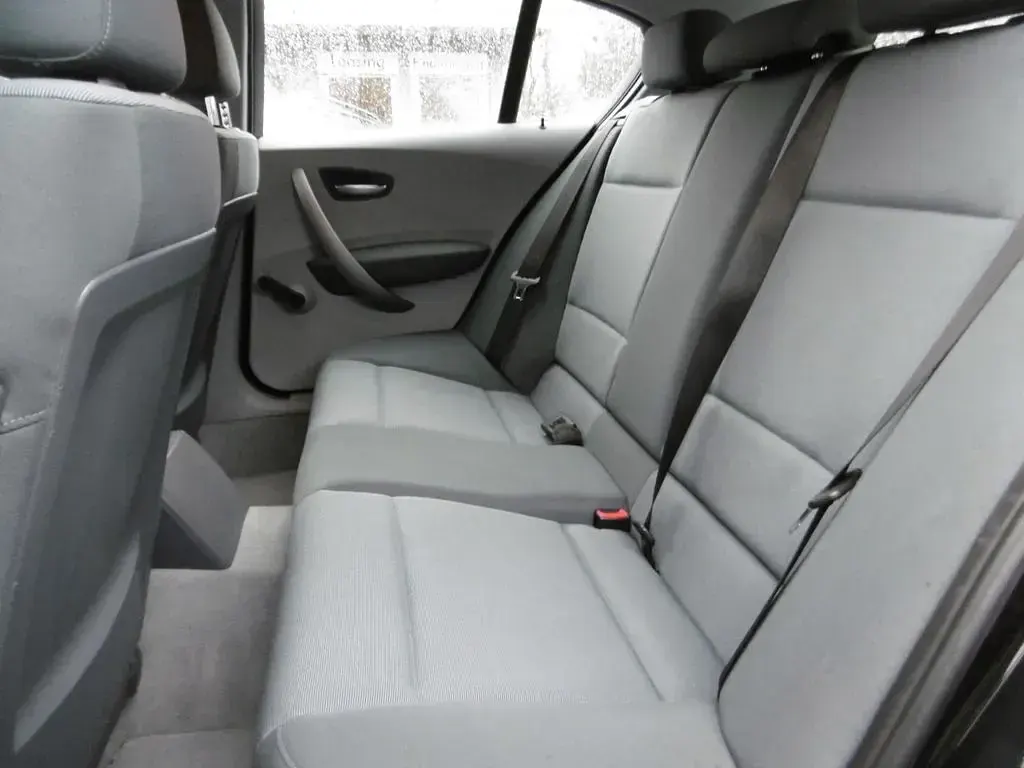 Używany BMW 116 Advantage 116 KM (85 kW) 2004 Czarny Hatchback