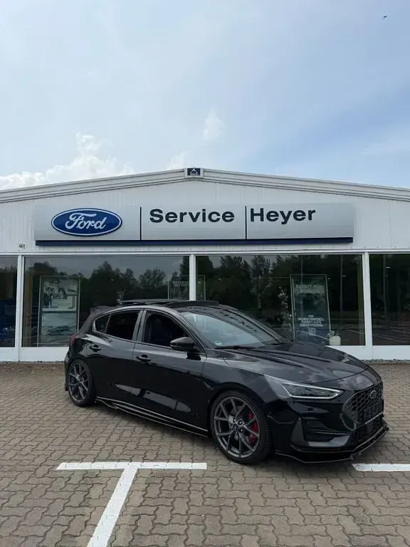 Gebraucht Ford Focus ST 280 PS (205 kW) 2022 Schwarz Limousine