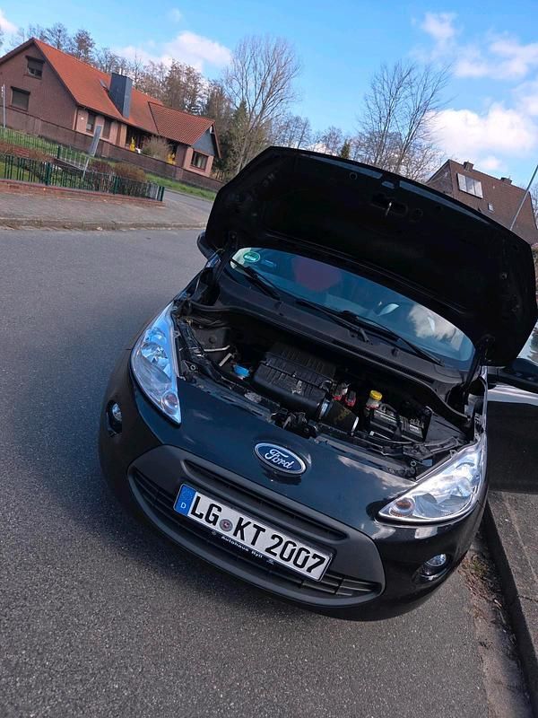 Gebraucht Ford Ka 69 PS (50 kW) 2009 Schwarz Kleinwagen