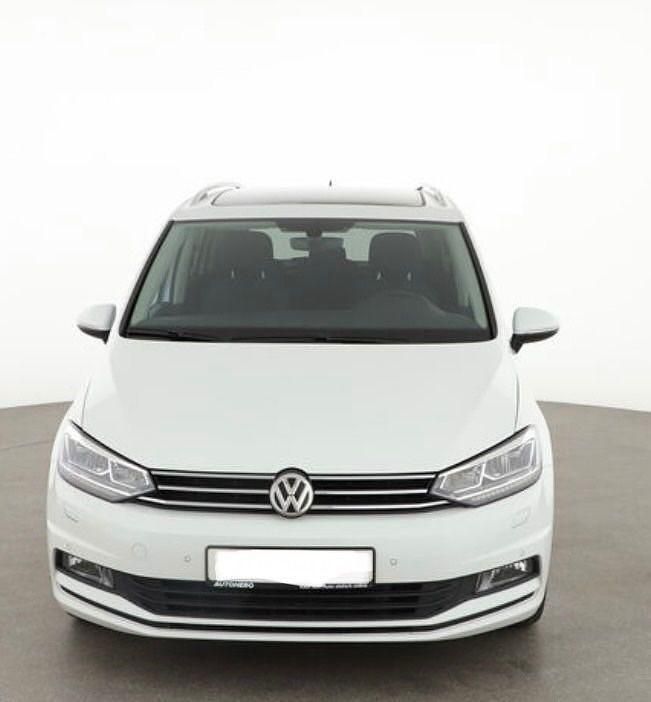 Weiß Gebraucht 2016 VW Touran Van / Kleinbus | 18.650 € (Fairer Preis) - Bild 1/4