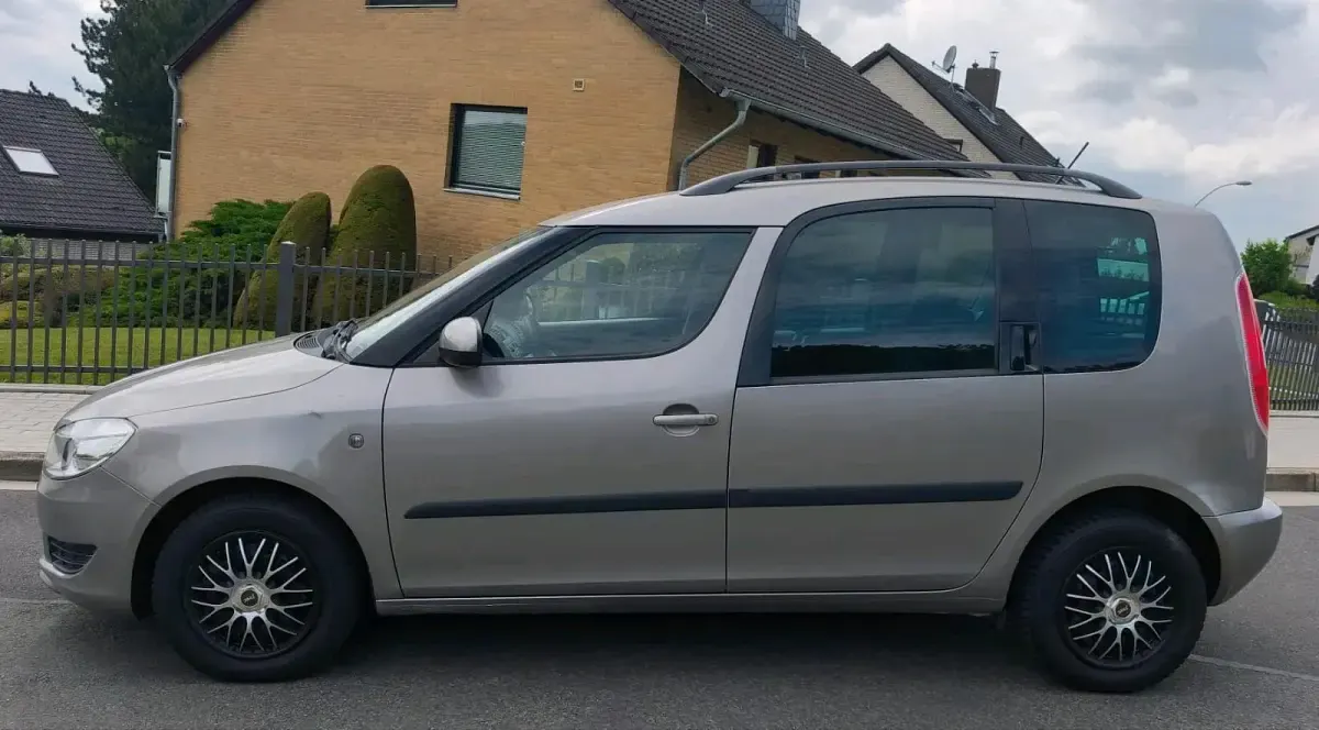 Gebraucht Skoda Roomster Style 86 PS (63 kW) 2011 Braun Van / Kleinbus