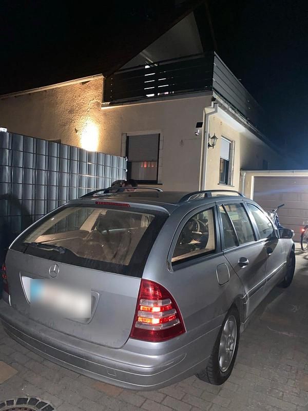 Gebraucht Mercedes C220 150 PS (110 kW) 2004 Silber Kombi