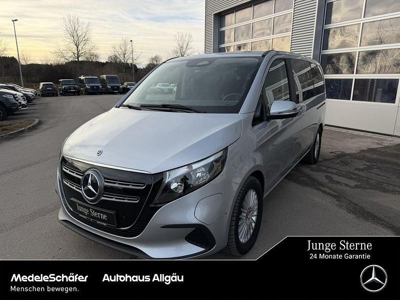 Hightechsilber Gebraucht 2024 Mercedes EQV300 Van / Kleinbus | 49.850 € (Fairer Preis) - Bild 1/4