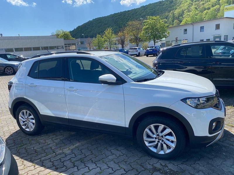 Gebraucht VW T-Cross Life 110 PS (80 kW) 2022 Pure white SUV