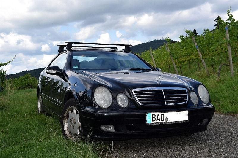 Schwarz Gebraucht 2000 Mercedes CLK200 Avantgarde Coupé | 2.950 € (Superpreis) - Bild 1/4