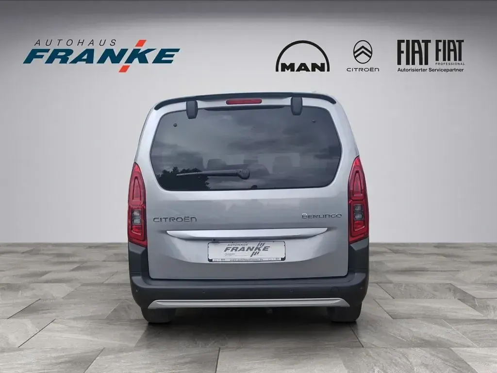 Neu Citroën e-Berlingo 131 PS (96 kW) 2026 Grau Van / Kleinbus