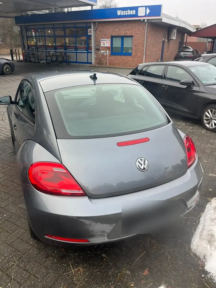 Gebraucht VW Beetle 105 PS (77 kW) 2013 Grau Kleinwagen