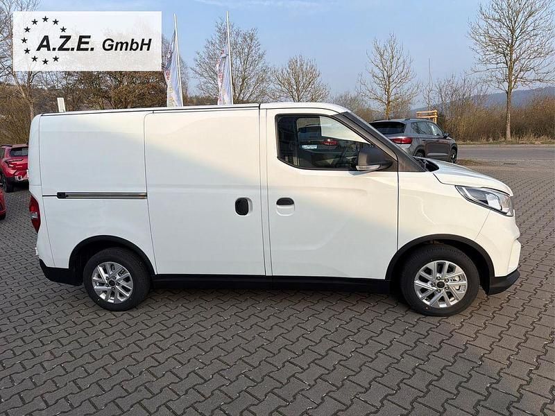 Gebraucht Maxus eDeliver 3 117 kW (160 PS) 2024 Weiß Van