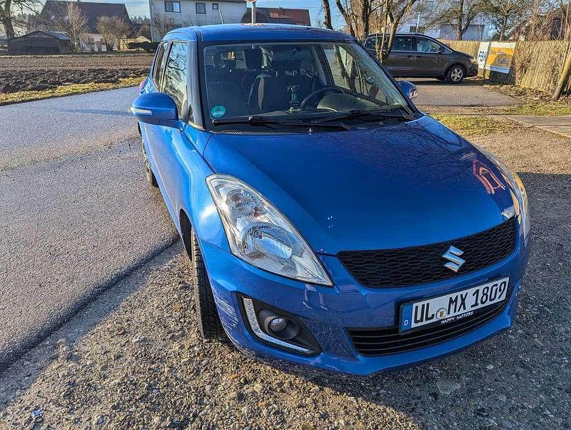 Gebraucht Suzuki Swift 94 PS (69 kW) 2014 Blau Kleinwagen