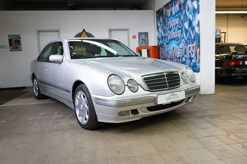 Occasion Mercedes E200 Elegance 163 ch (119 kW) 2001 Argent Berline
