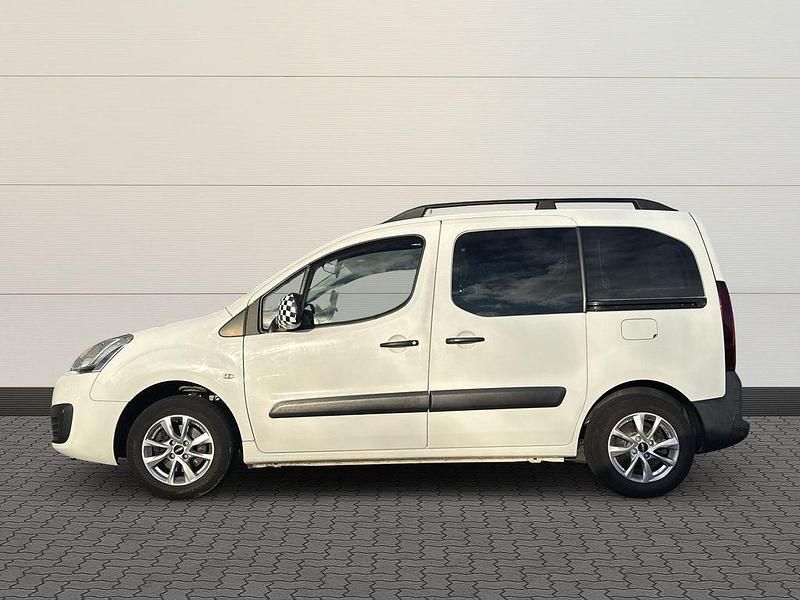 Gebraucht Peugeot TePee Active 99 PS (72 kW) 2017 Weiß Van / Kleinbus