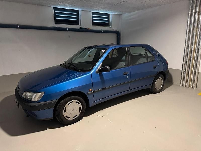 Blau Gebraucht 1998 Peugeot 306 Kleinwagen | 1.250 € - Bild 1/4