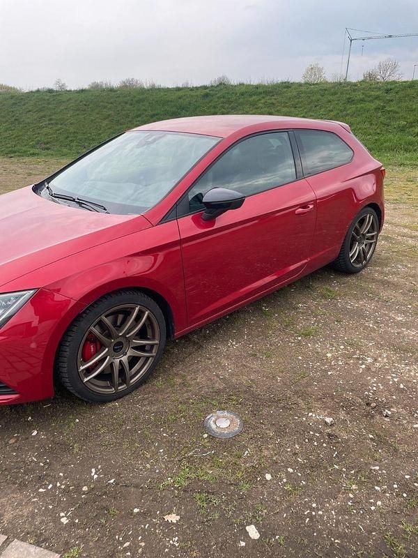 Gebraucht Seat Leon CUPRA 300 PS (220 kW) 2018 Rot Limousine