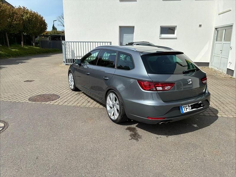 Second-hand Seat Leon ST FR 184 CP (135 kW) 2014 Gri Break