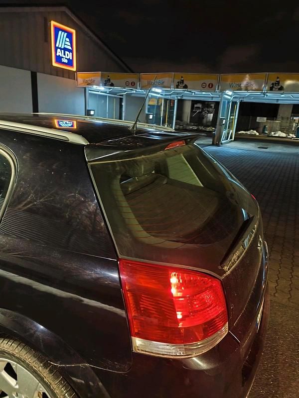 Gebraucht Opel Signum Sport 220 PS (161 kW) 2004 Schwarz Kleinwagen