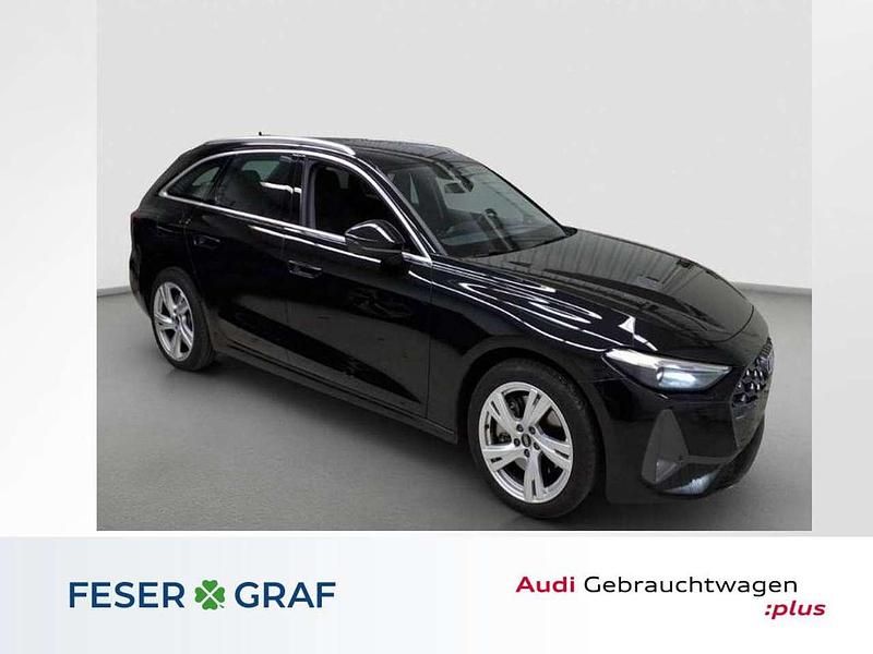 Mythosschwarz metallic Gebraucht 2025 Audi A5 Ambiente Kombi | 43.890 € - Bild 1/3