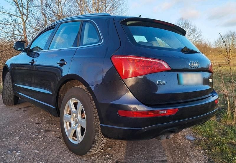 Gebraucht Audi Q5 Ambiente 170 PS (125 kW) 2011 Schwarz SUV