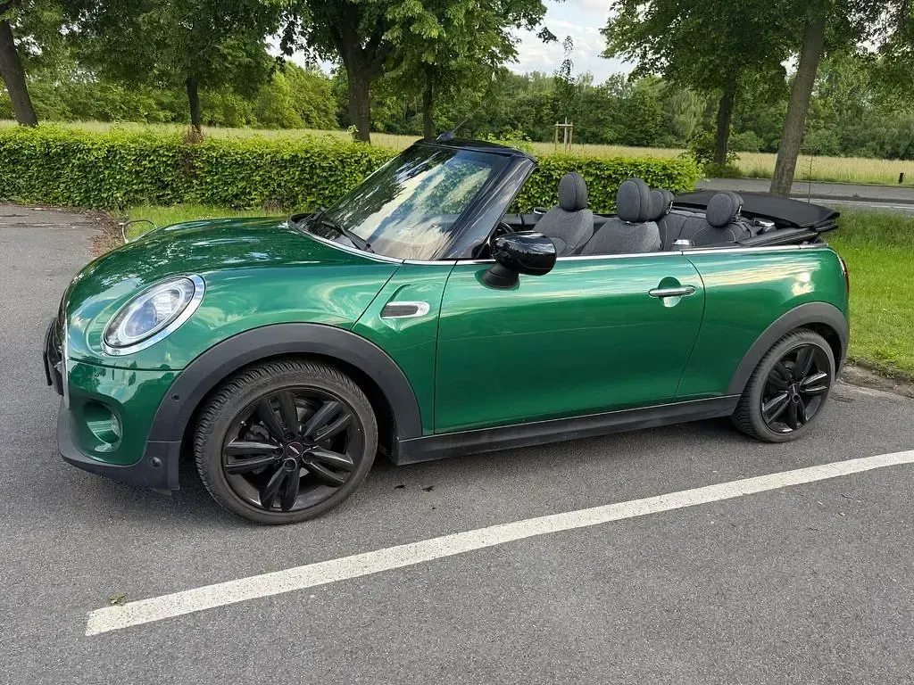 Gebraucht Mini Cooper 136 PS (100 kW) 2020 Grün Kleinwagen