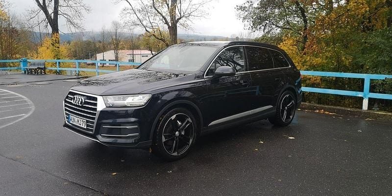 Blau Gebraucht 2015 Audi Q7 Ambiente SUV | 23.000 € (Superpreis) - Bild 1/4