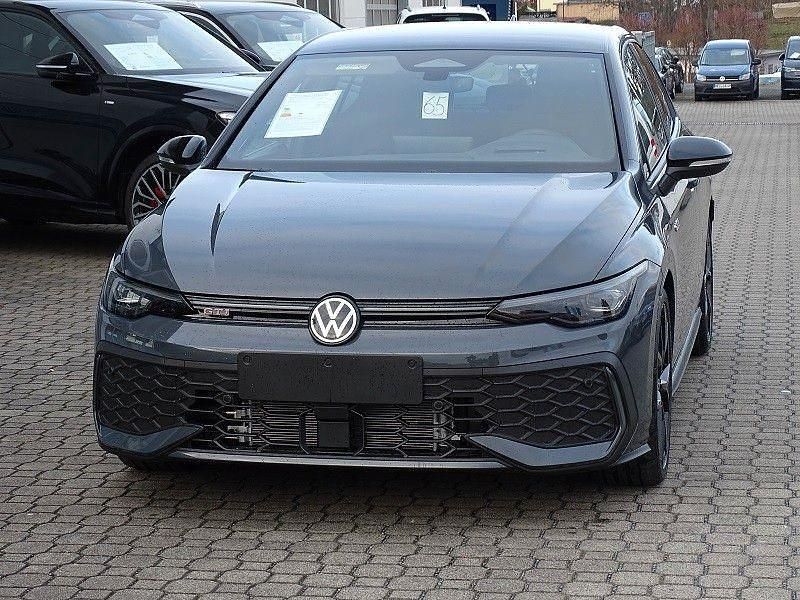 Neu VW Golf VIII Style 265 PS (194 kW) 2026 Grau Limousine