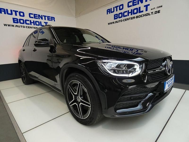 Gebraucht Mercedes GLC400d AMG line 330 PS (242 kW) 2021 Schwarz SUV