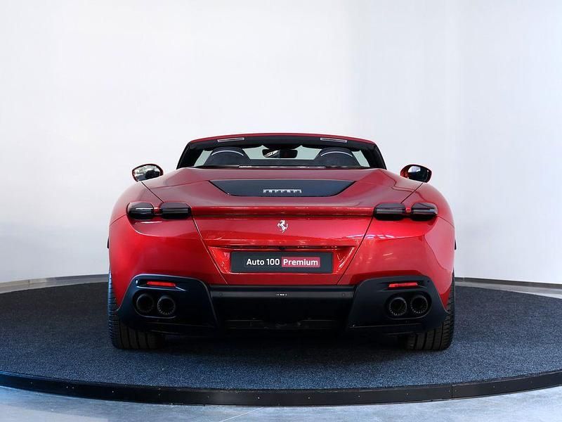 Neu Ferrari Roma 620 PS (456 kW) 2025 Rot Cabrio