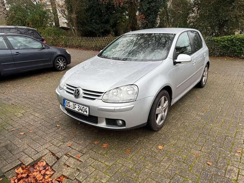 Silber Gebraucht 2008 VW Golf United Limousine | 2.700 € (Fairer Preis) - Bild 1/4