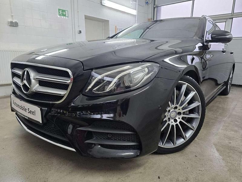 Obsidianschwarz Gebraucht 2017 Mercedes E350 AMG Kombi | 23.990 € (Fairer Preis) - Bild 1/4