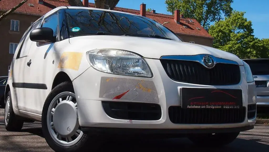 Gebraucht Skoda Roomster 90 PS (66 kW) 2012 Weiß Van / Kleinbus