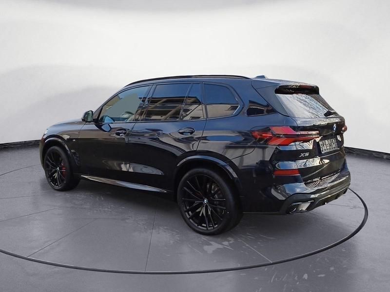 Gebraucht BMW X5 Performance 298 PS (219 kW) 2025 Schwarz SUV