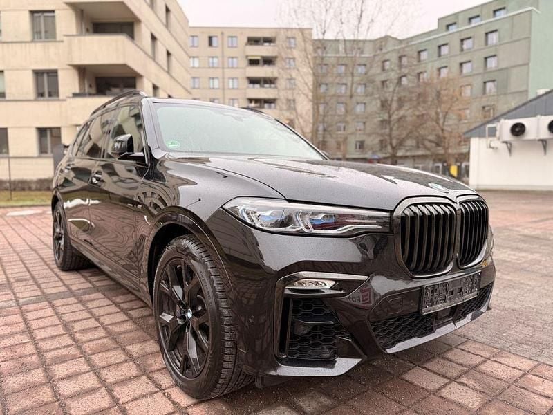 Second-hand BMW X7 M Performance 400 CP (294 kW) 2020 Negru SUV