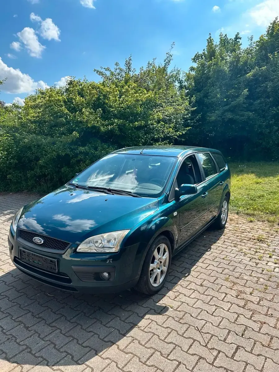 Gebraucht Ford Focus 100 PS (73 kW) 2007 Grün Kombi