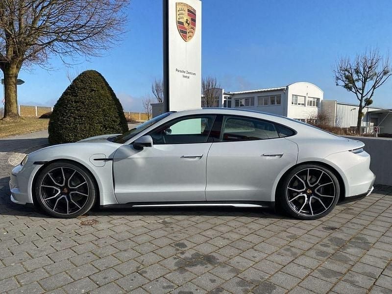 Gebraucht Porsche Taycan 319 kW (435 PS) 2024 Eisgraumetallic Limousine