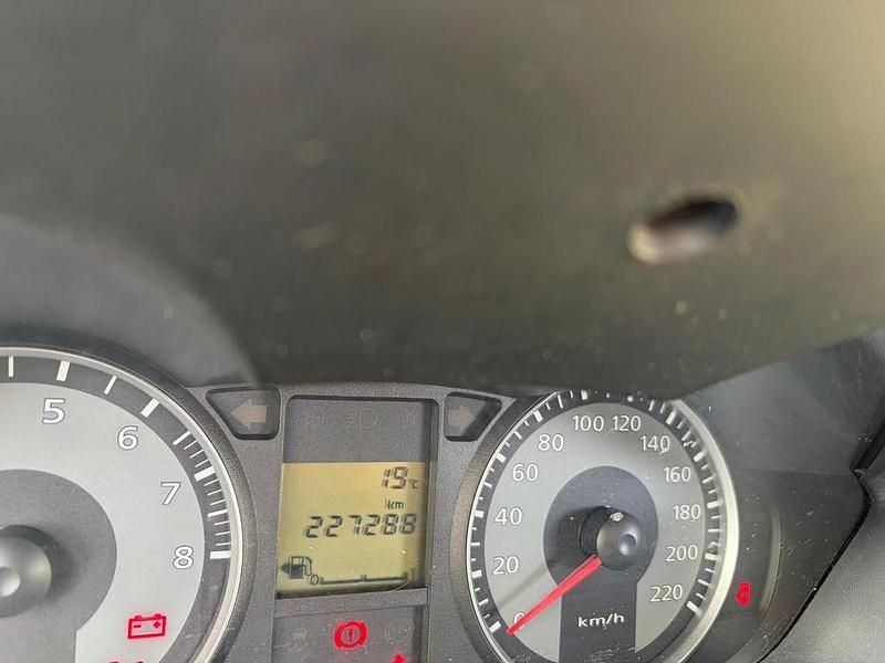 Gebraucht Mitsubishi Colt 95 PS (69 kW) 2012 Blau Kleinwagen