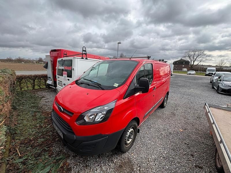 Gebraucht Ford Transit 105 PS (77 kW) 2018 Rot Limousine