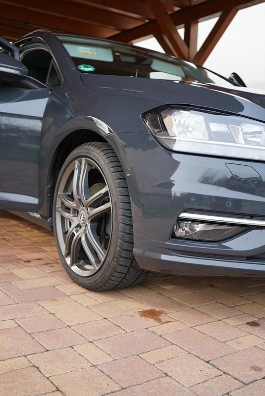 Gebraucht VW Golf VII Sound 150 PS (110 kW) 2017 Grau Kombi