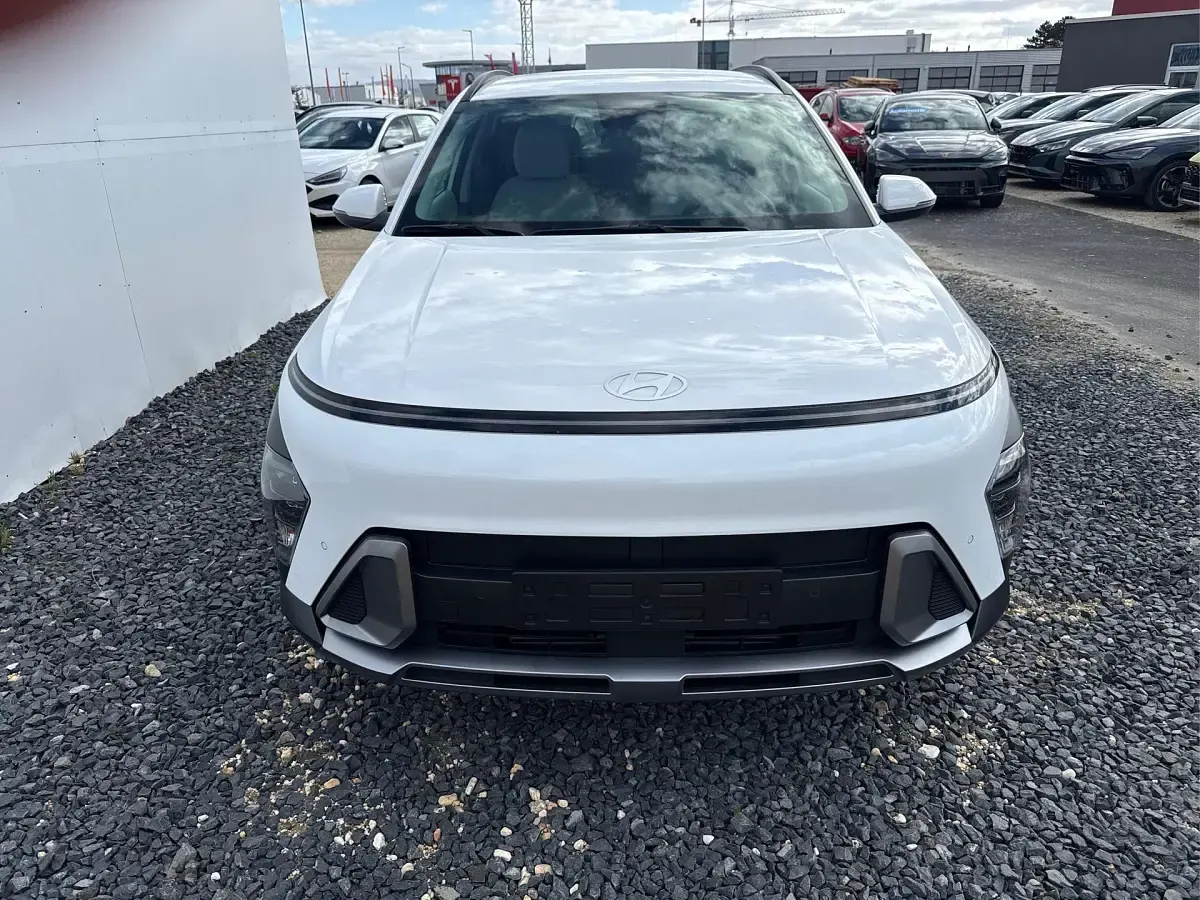 Neu Hyundai Kona Premium 138 PS (101 kW) 2026 Atlas white saw SUV