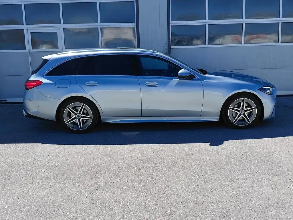 Gebraucht Mercedes C180 AMG 170 PS (125 kW) 2025 Silber Limousine