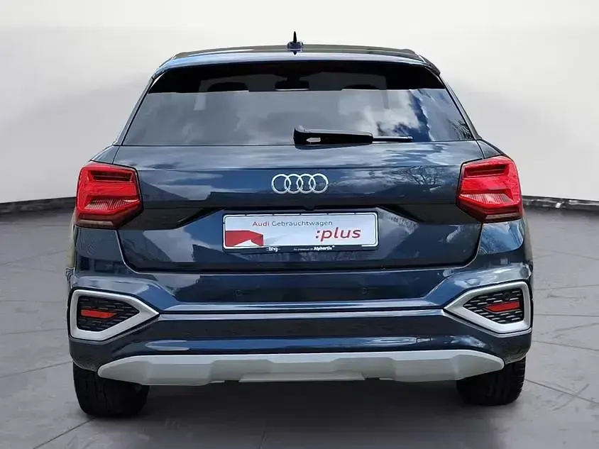 Używany Audi Q2 Advanced Plus 150 KM (110 kW) 2025 Szary SUV