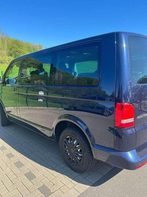 Second-hand VW T5 140 CP (102 kW) 2014 Albastru Van