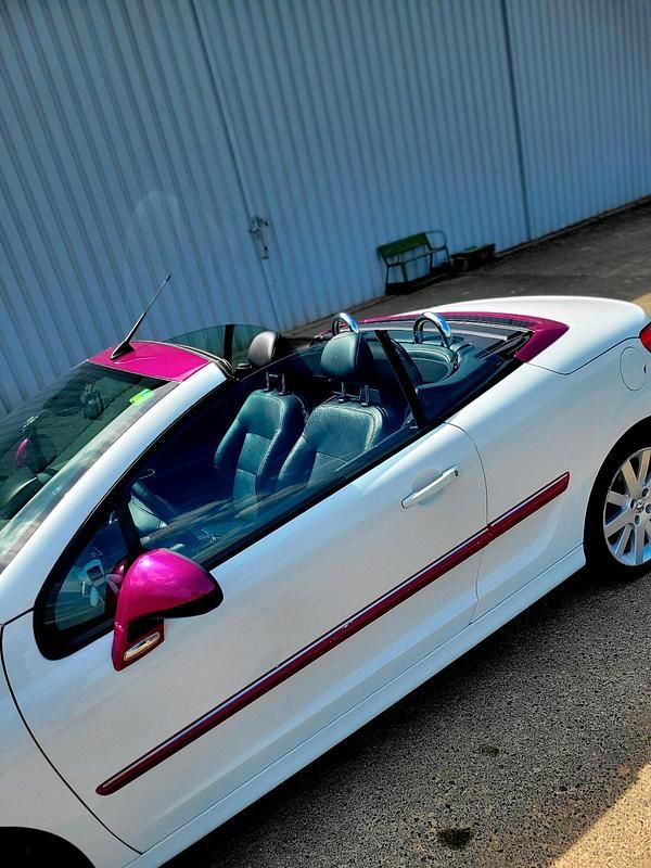 Weiß Gebraucht 2011 Peugeot 207 CC Cabrio | 2.790 € (Fairer Preis) - Bild 1/4