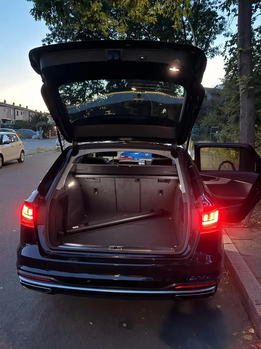Gebraucht Audi A4 150 PS (110 kW) 2020 Schwarz Kombi