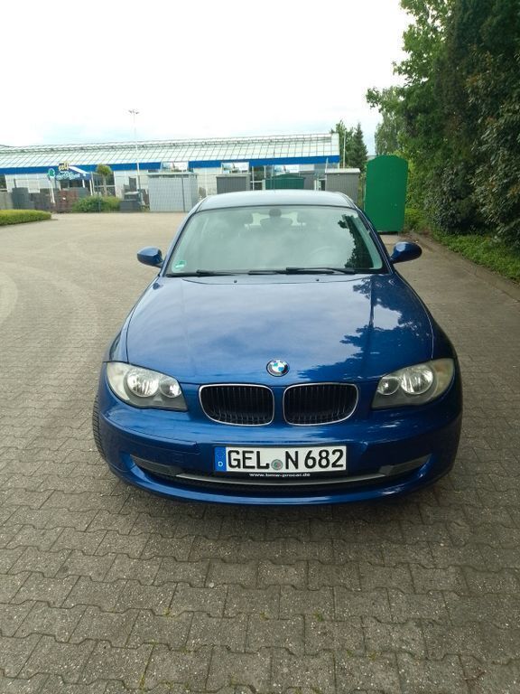 Blau Gebraucht 2007 BMW 116 Kleinwagen | 4.999 € (Fairer Preis) - Bild 1/4