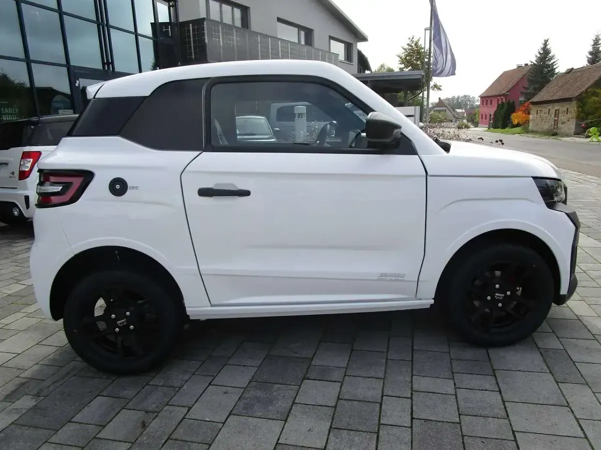 Neu Ligier JS50 2026 Gletscherweiß Kleinwagen