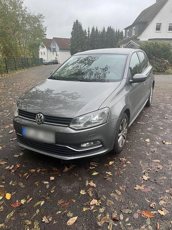 Grau Gebraucht 2014 VW Polo LOUNGE Kleinwagen | 6.700 € (Guter Preis) - Bild 1/4