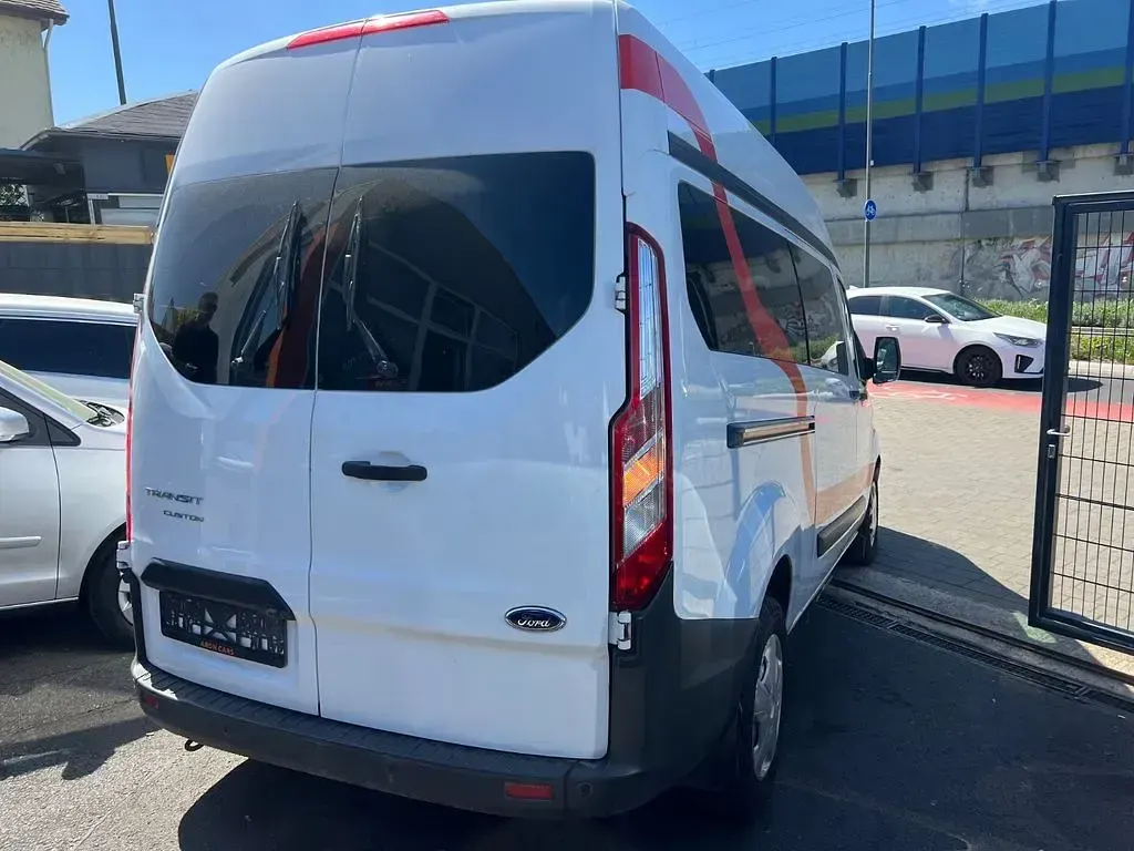 Second-hand Ford Transit Trend 131 CP (96 kW) 2017 Alb Break