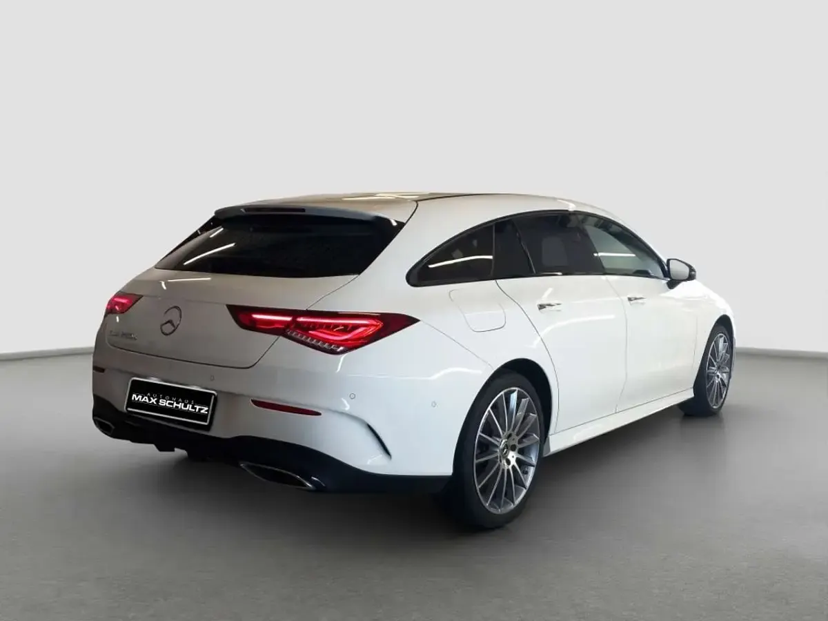 Gebraucht Mercedes CLA250e AMG line 218 PS (160 kW) 2022 Weiß Coupé